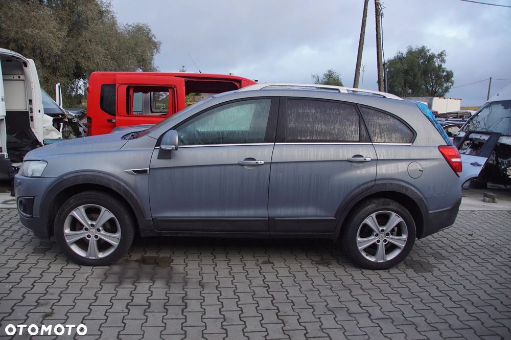 Auto na części - Chevrolet Captiva I Lift 2.2 D 184 KM Z22D1 GJE 2013R Silnik Skrzynia Drzwi Maska Klapa Błotnik Lusterko Lampa Szyba Halogen Deska Kokpit Sterownik Moduł Czujnik Kierownica Wyświetlacz - 9