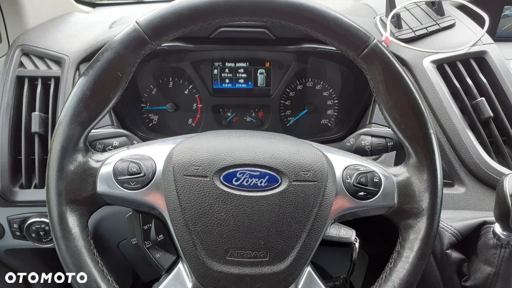 Ford Transit - 12