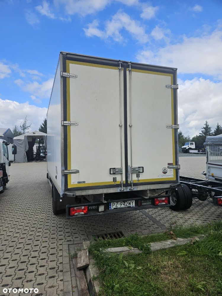 Iveco 70c17 chłodnia, izoterma, agregat, kabina sypialna. - 4