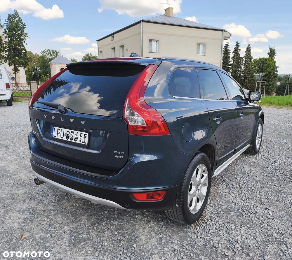 Volvo XC 60 2.4D AWD Summum - 10