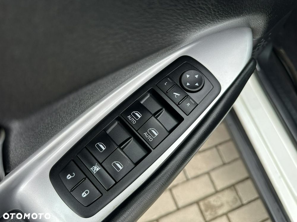 Fiat Freemont 2.0 Multijet Lounge AWD - 28