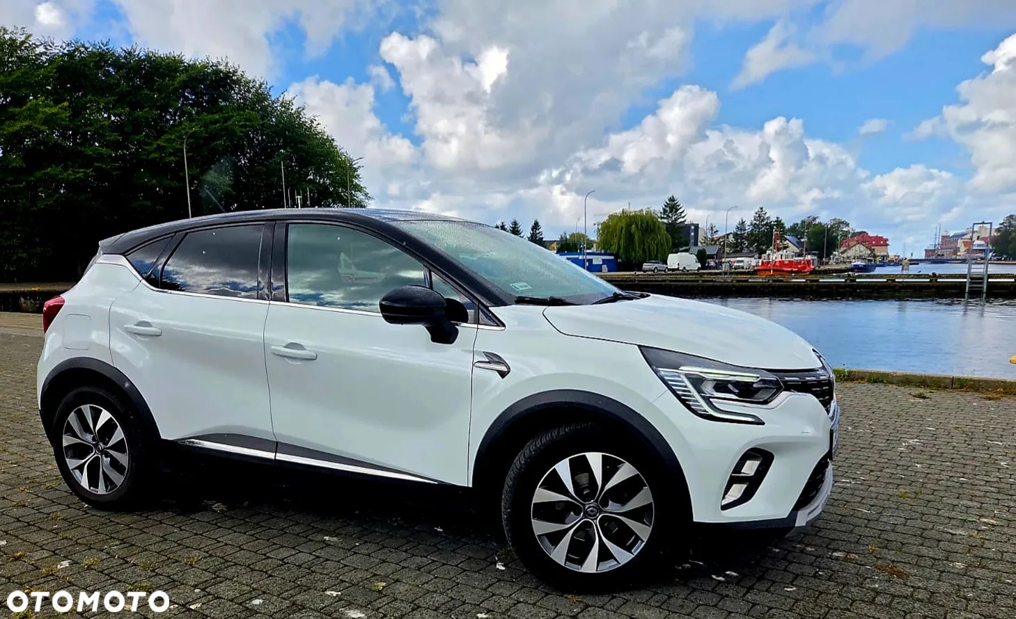 Renault Captur 1.3 TCe Intens EDC - 2