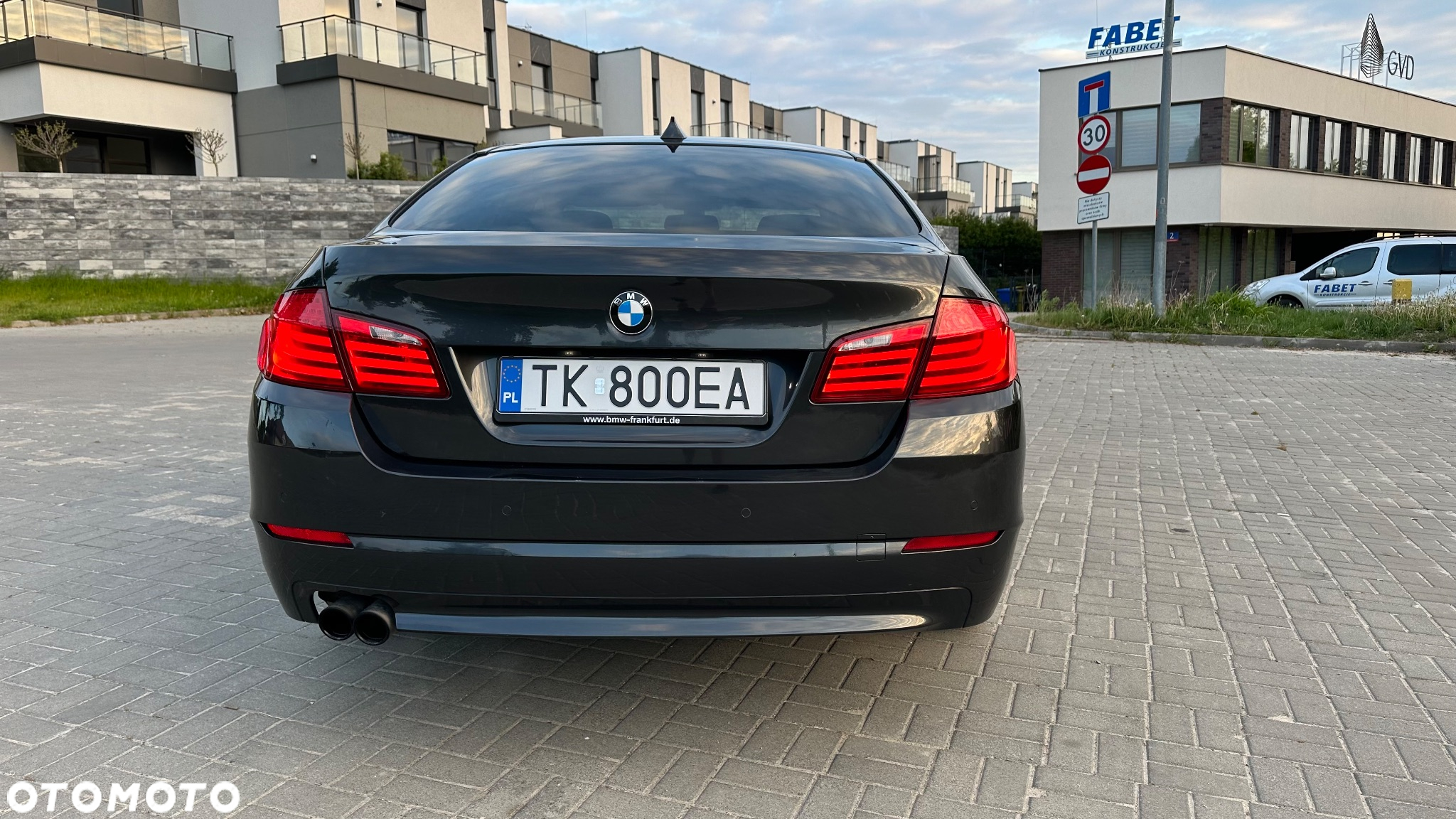 BMW Seria 5 523i Sport-Aut - 20