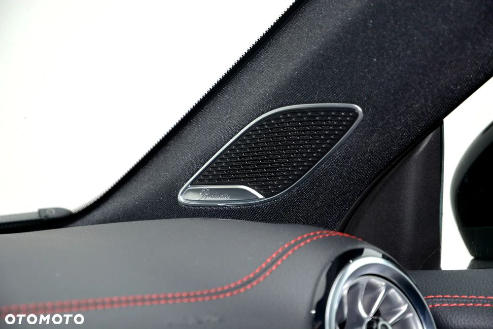 Mercedes-Benz CLA - 16