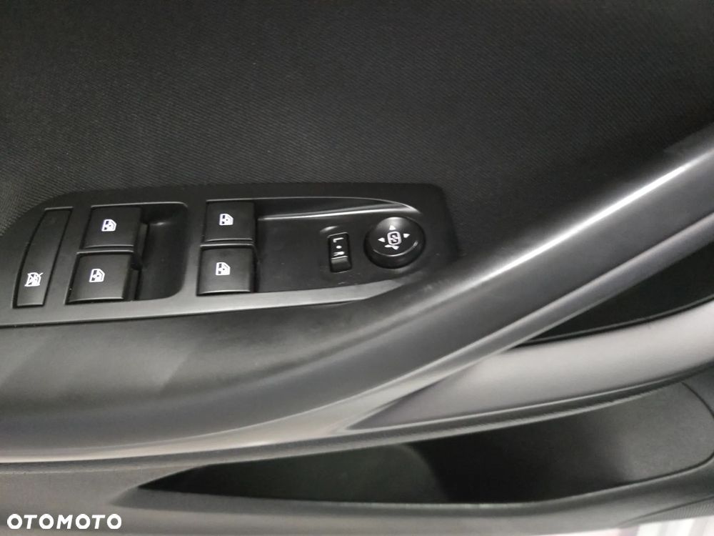 Opel Astra 1.6 CDTI Sport - 16