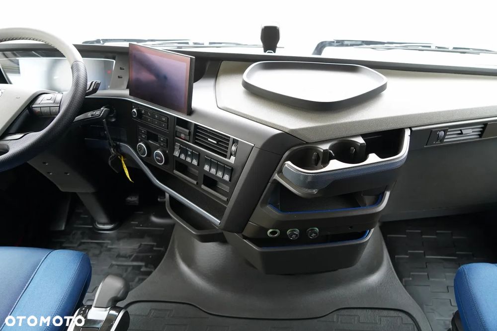 Volvo FH 460 / SOLÓWKA  / I-SAVE / KLIMA POSTOJOWA / OŚ PODNOSZONA I SKRĘTNA / 2021 ROK / - 30