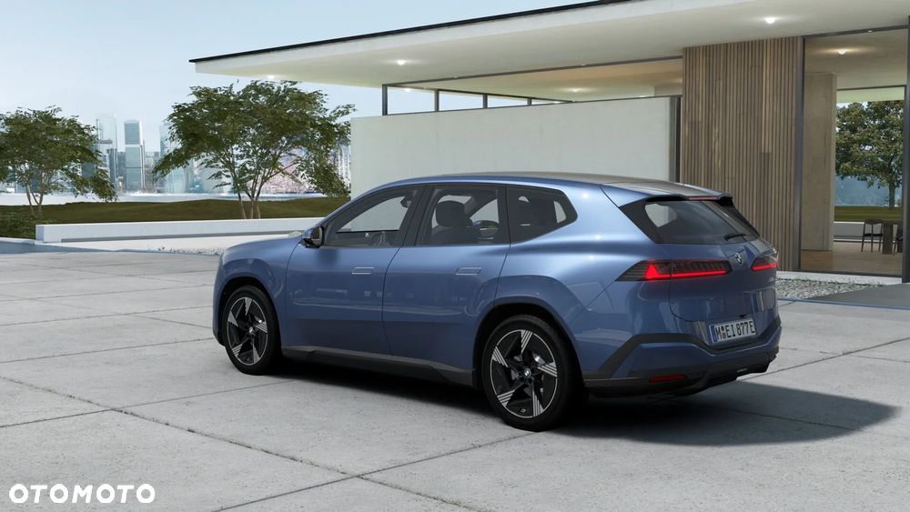 BMW iX3 - 4