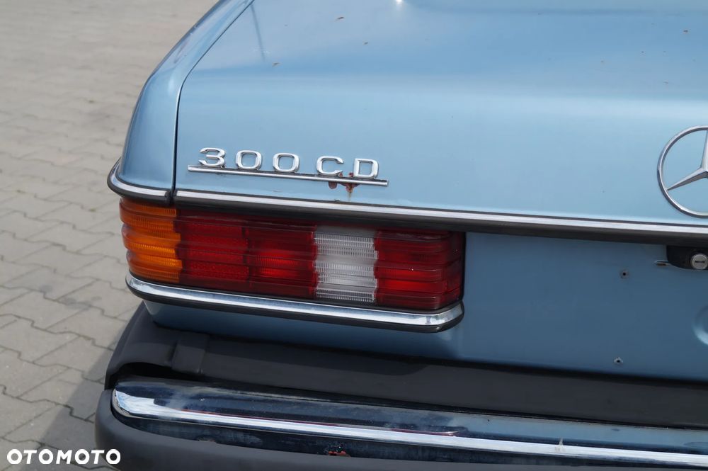 Mercedes-Benz W123 - 7