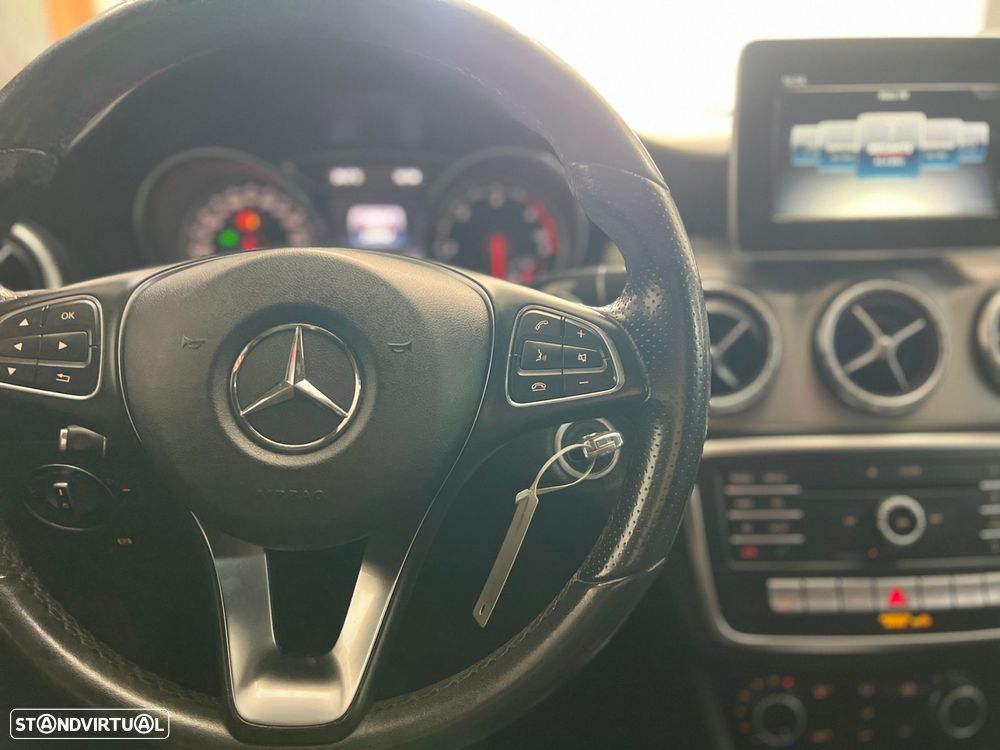 Mercedes-Benz CLA 220 d Shooting Brake Urban Aut. - 16