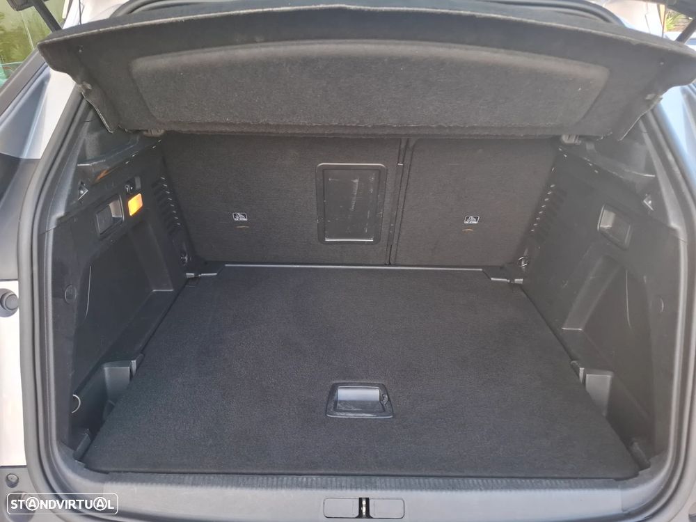 Peugeot 3008 PureTech 130 Stop & Start GPF EAT8 Active Business-Pack - 48