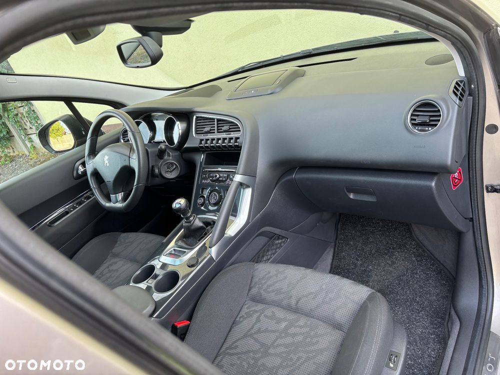 Peugeot 3008 - 12