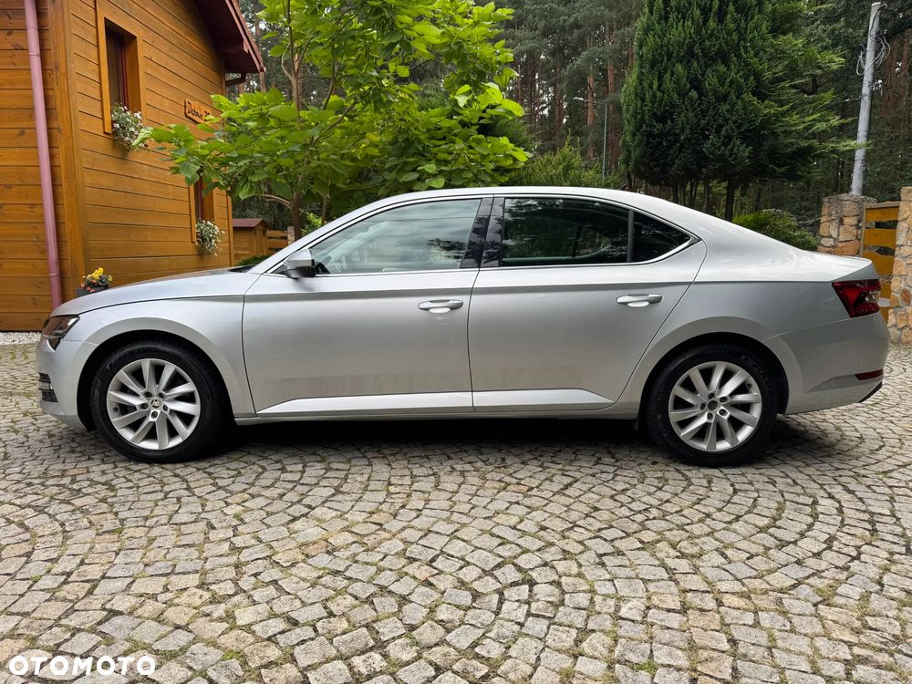 Skoda Superb 2.0 TDI SCR Ambition DSG - 3
