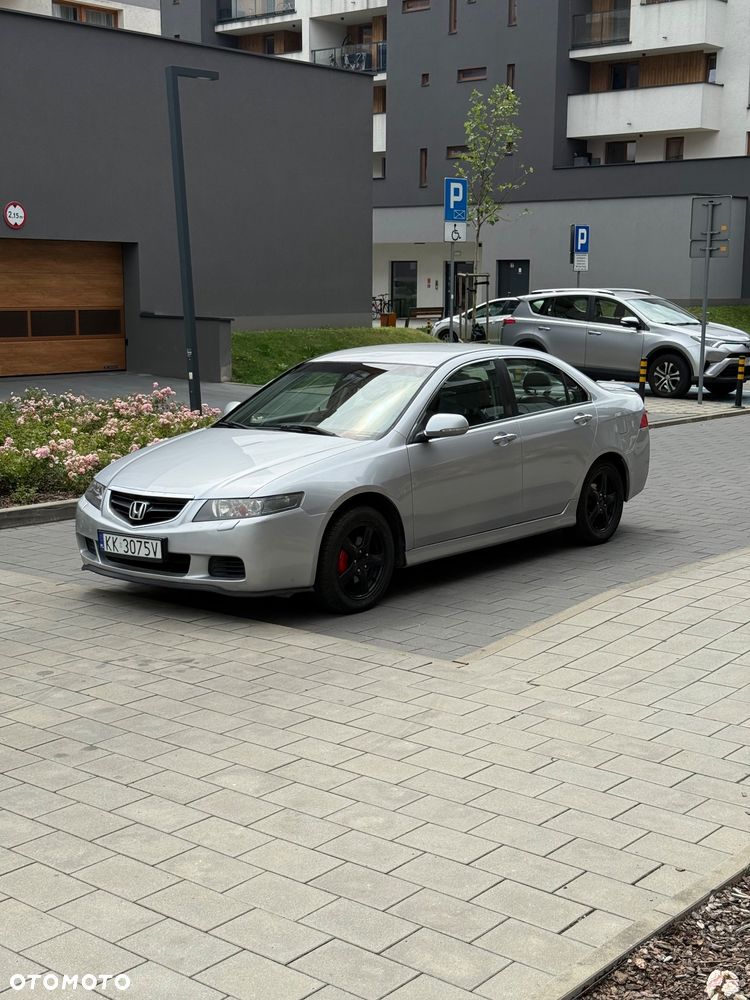 Honda Accord - 1