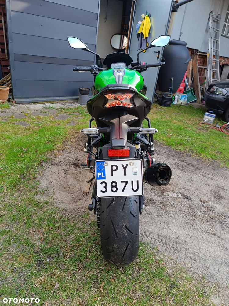 Kawasaki ZR - 9