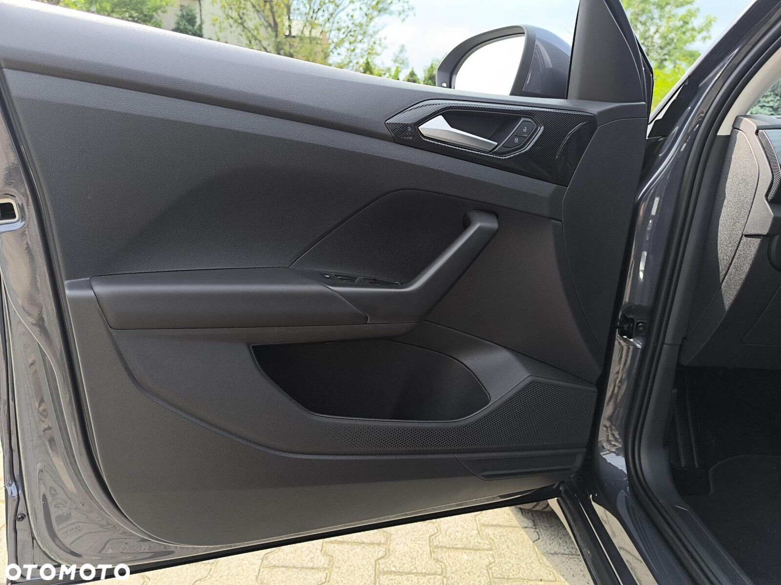 Volkswagen T-Cross - 10