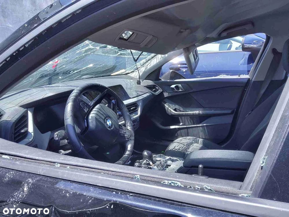 BMW Seria 1 118i - 17