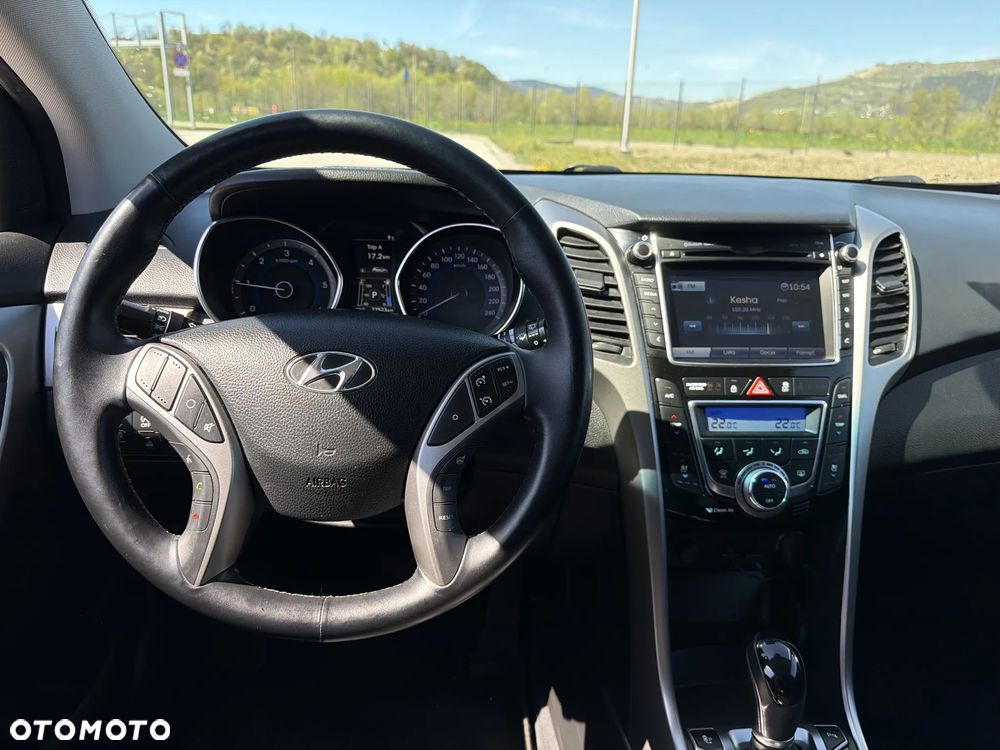 Hyundai i30 1.6 CRDi Premium DCT - 14