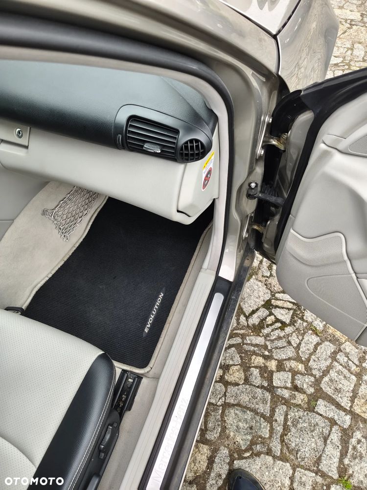 Mercedes-Benz Klasa C 230 - 38