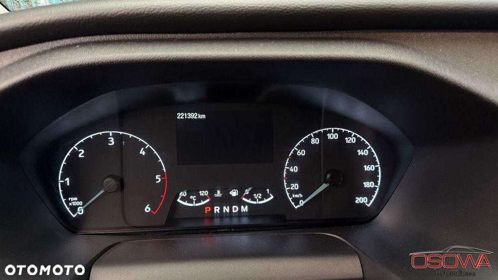 Ford Tourneo Custom - 13