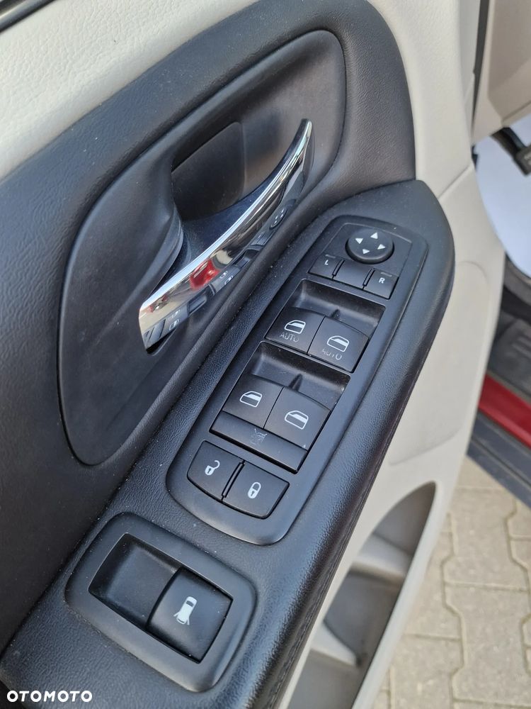 Dodge Grand Caravan 3.6 Express - 32
