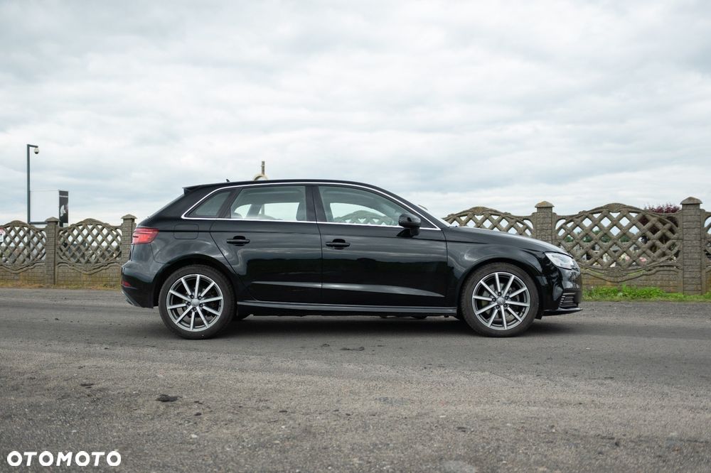Audi A3 Sportback 1.4 TFSI E-tron Attraction e-S tronic - 14