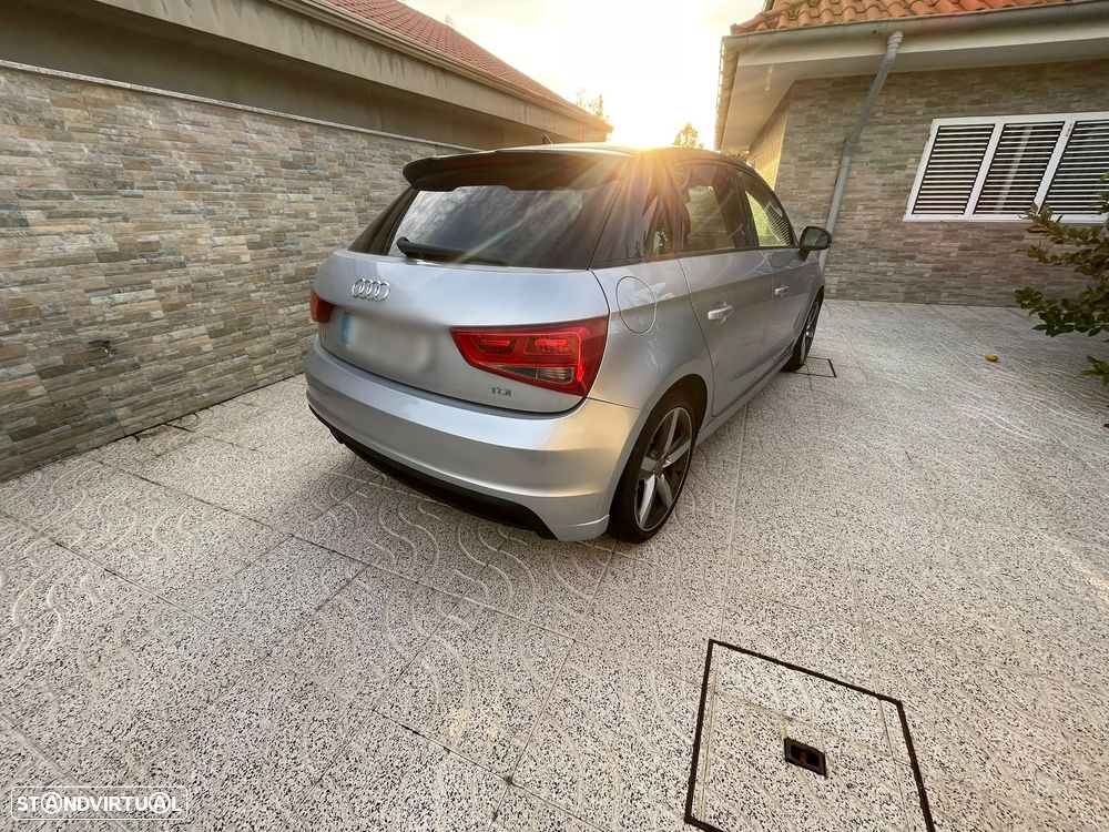 Audi A1 Sportback 1.6 TDI S-line - 9