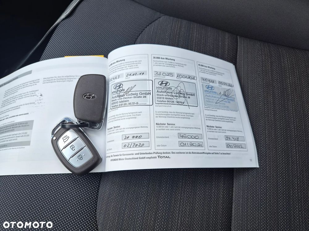 Hyundai IONIQ 1.6 GDI Premium - 23