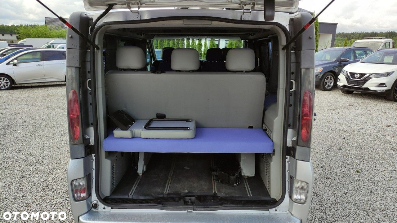 Opel Vivaro - 8