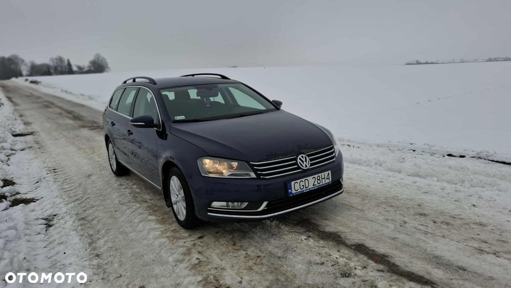 Volkswagen Passat 1.6 TDI Comfortline - 4