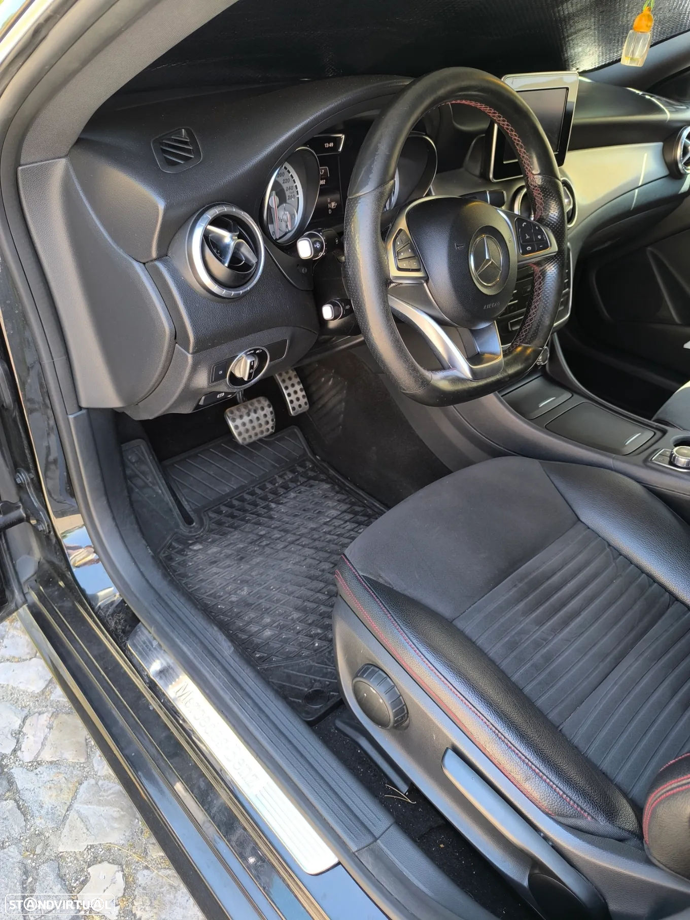 Mercedes-Benz CLA 200 CDi AMG Line Aut. - 32