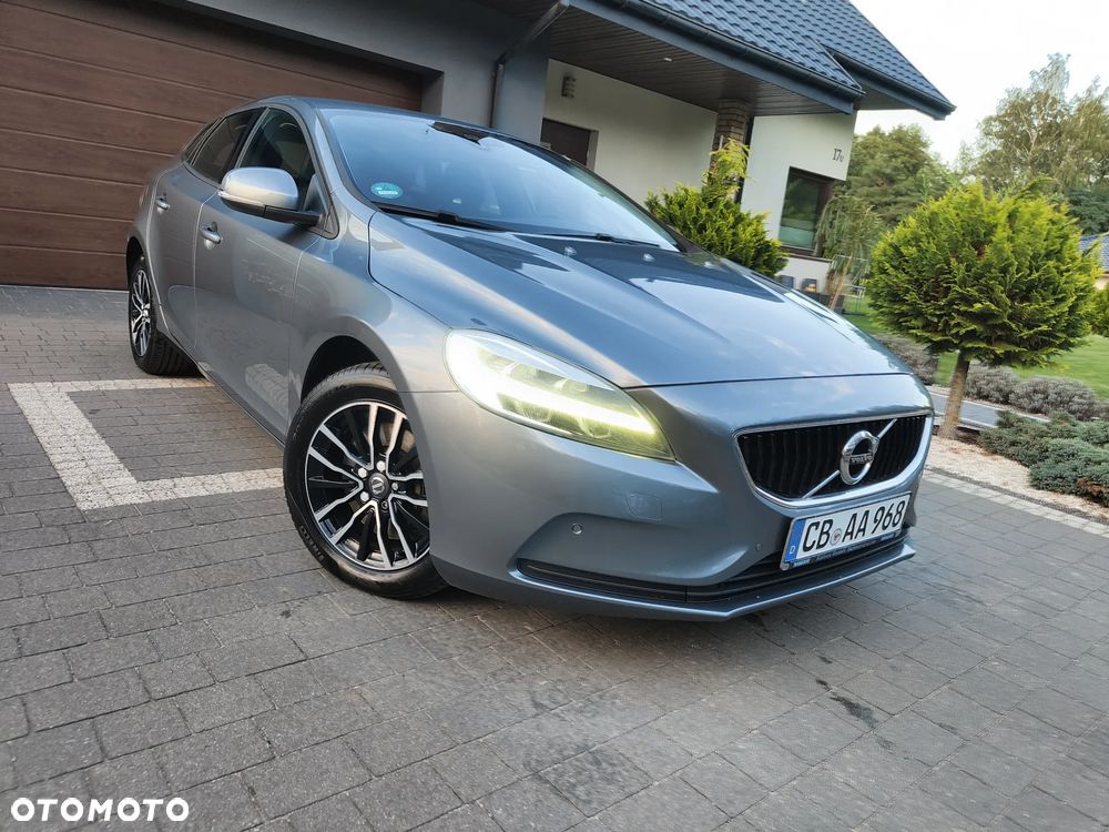 Volvo V40 D3 Momentum - 36