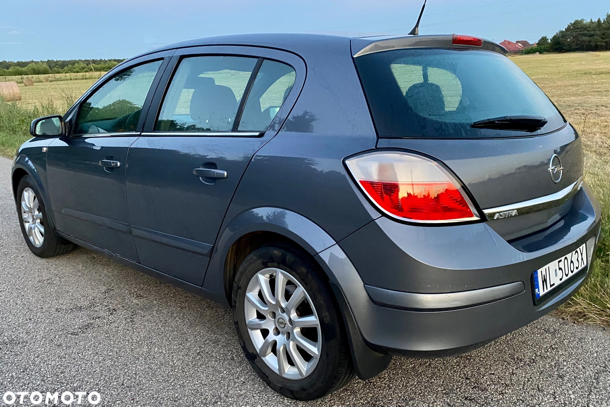 Opel Astra 1.7 CDTI Elegance - 4