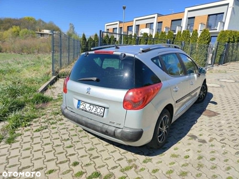 Peugeot 207 - 5
