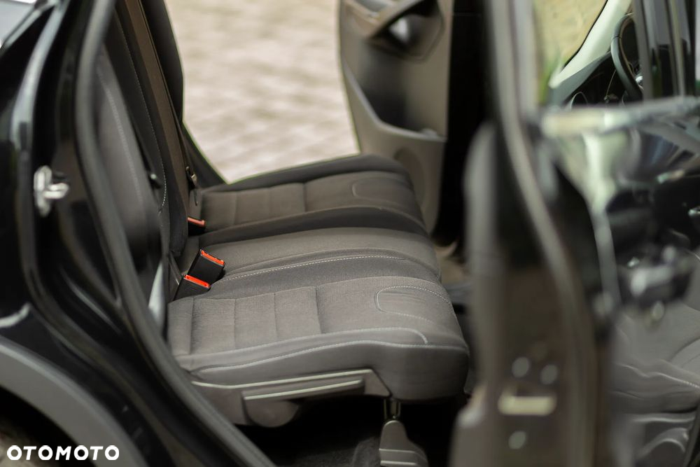 Ford Kuga - 35