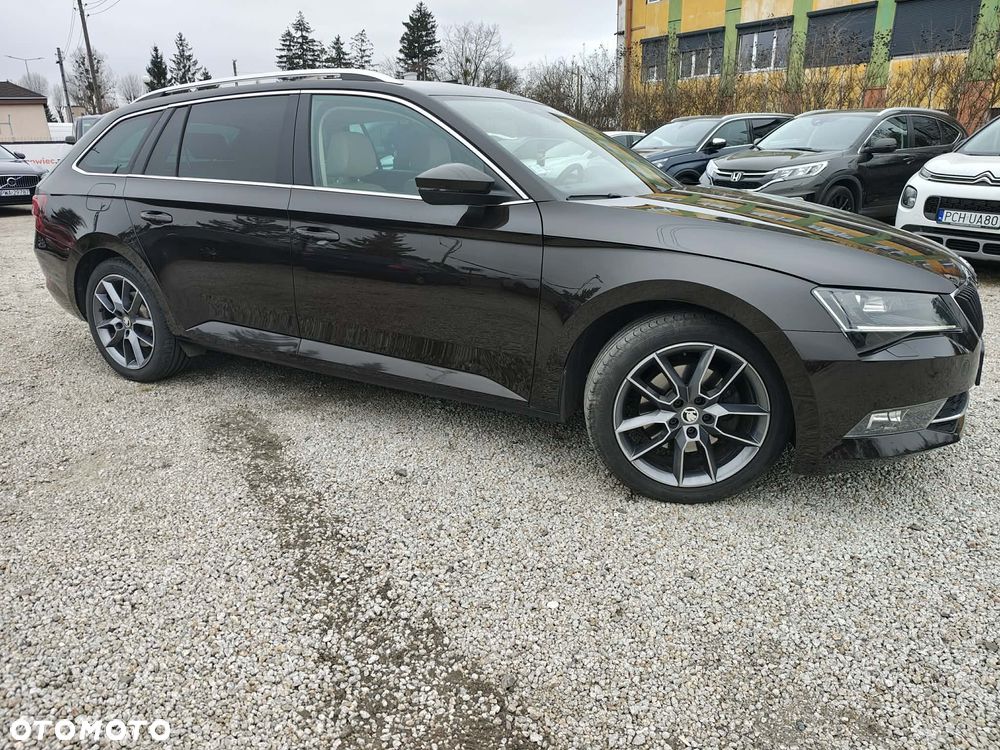 Skoda Superb 2.0 TDI DSG Premium Edition - 4