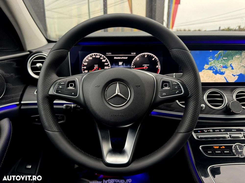 Mercedes-Benz E - 12