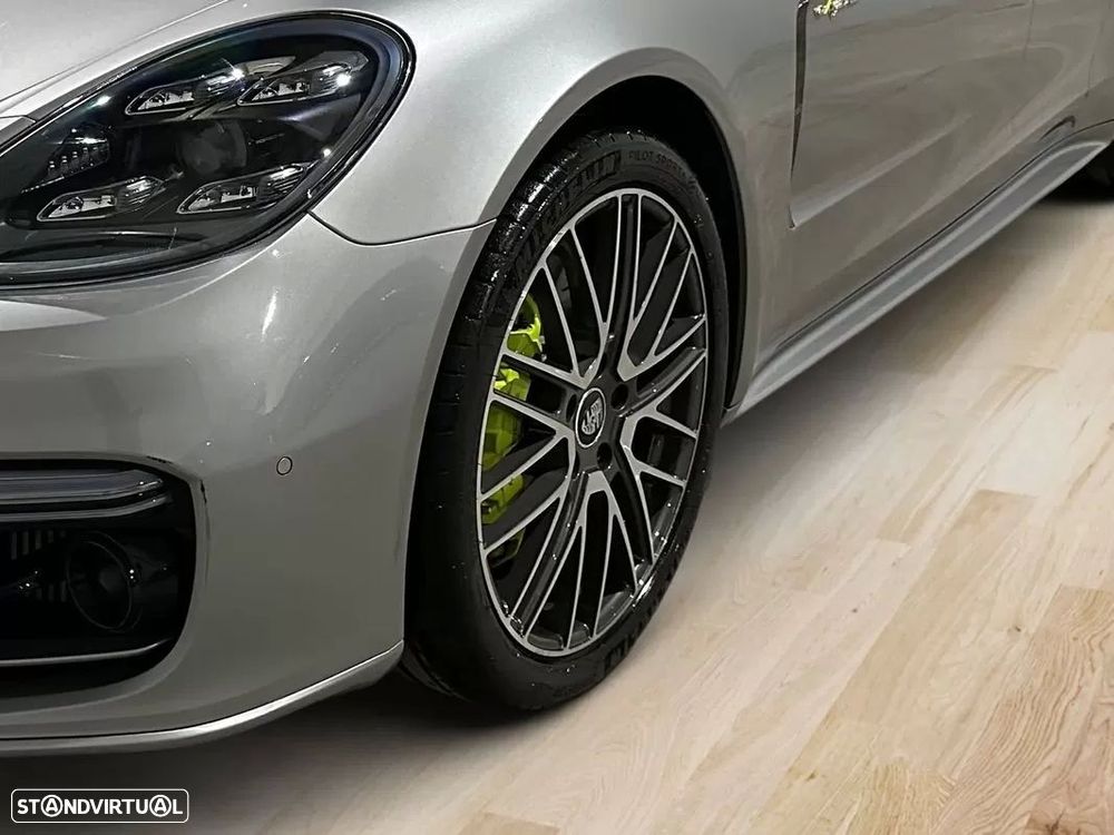 Porsche Panamera Sport Turismo 4 E-Hybrid - 7