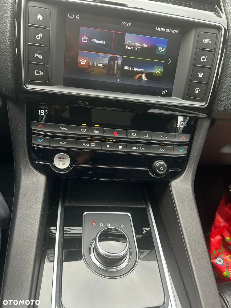 Jaguar F-Pace 2.0 i4P AWD Prestige - 10