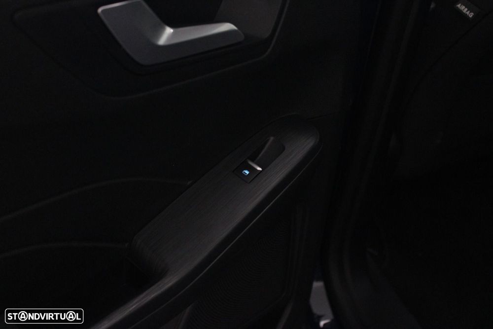 Ford Kuga 2.5 PHEV Titanium — fotografia 27