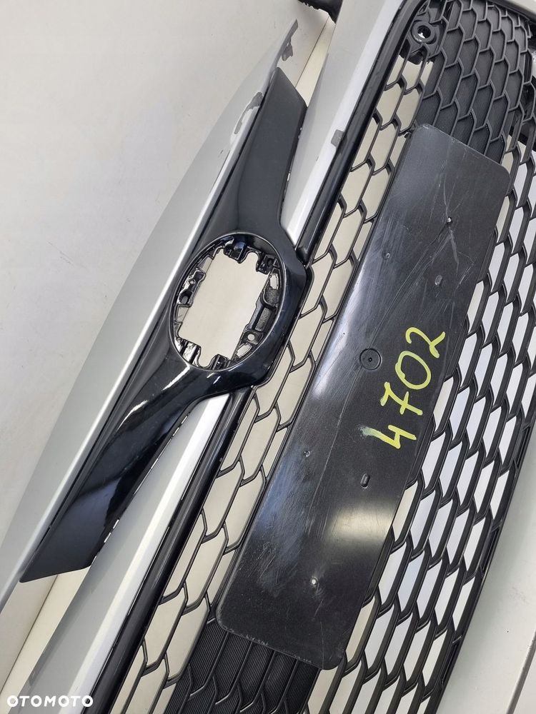 toyota corolla e21 hb kombi zderzak przód przedni grill - 6