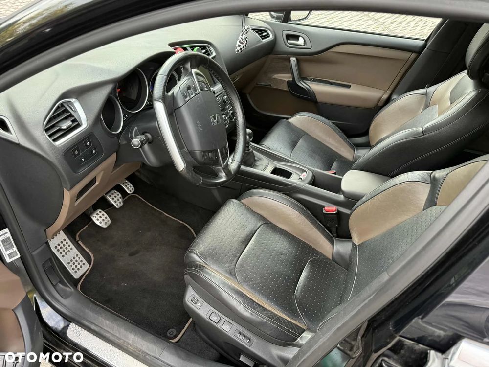 Citroën DS4 1.6 THP SportChic - 12
