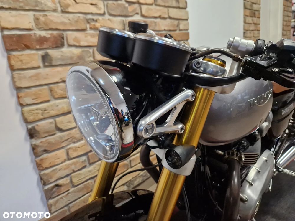 Triumph Thruxton - 35