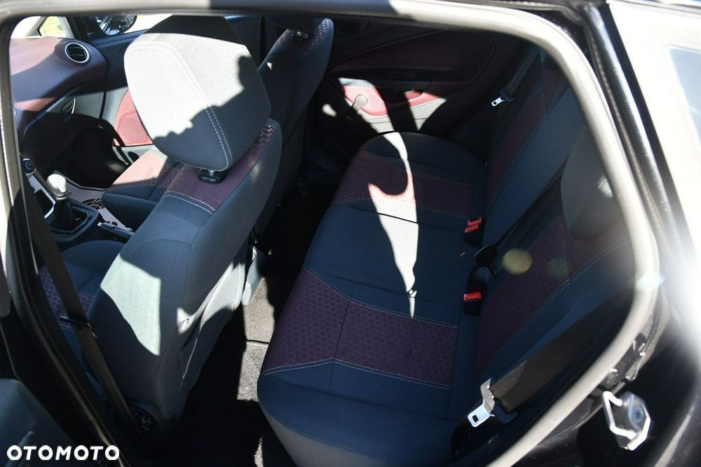 Ford Fiesta - 17