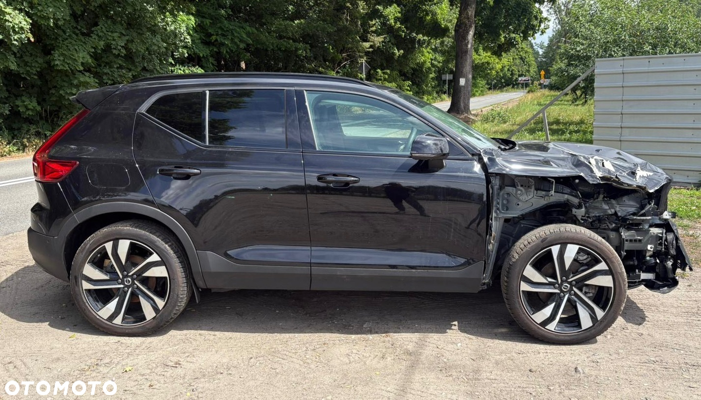 Volvo XC 40 B5 AWD Ultimate Dark - 8