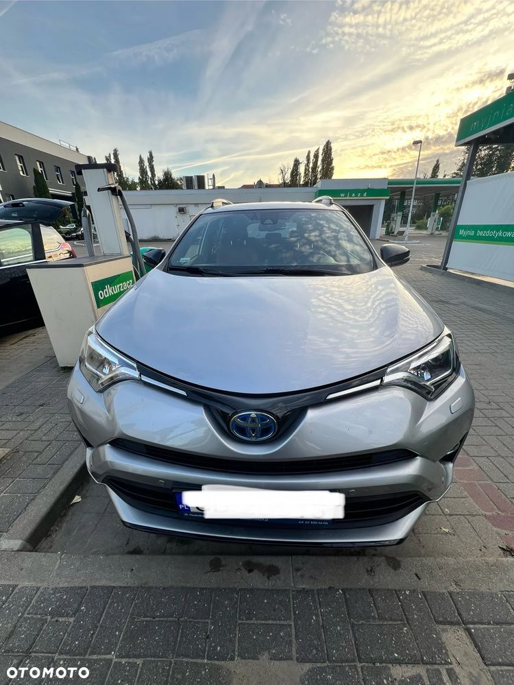 Toyota RAV4 Hybrid Selection 4x2 - 8
