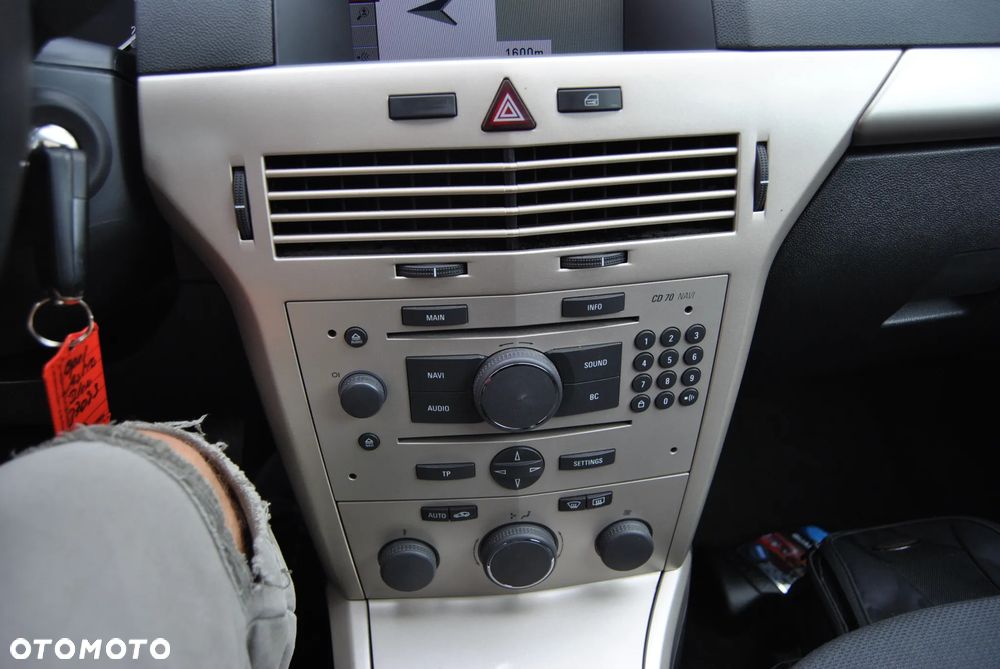 Opel Astra 1.6 Enjoy - 36
