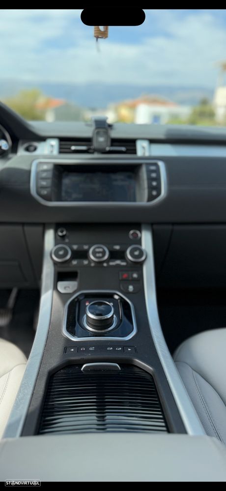 Land Rover Range Rover Evoque 2.0 D180 AWD R-Dynamic HSE Auto - 8