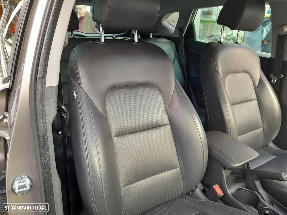 Hyundai Tucson 1.7 CRDi Creative - 26