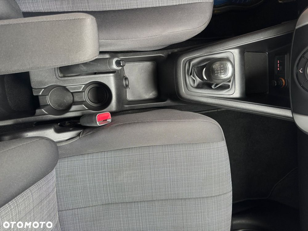 Kia Venga - 14
