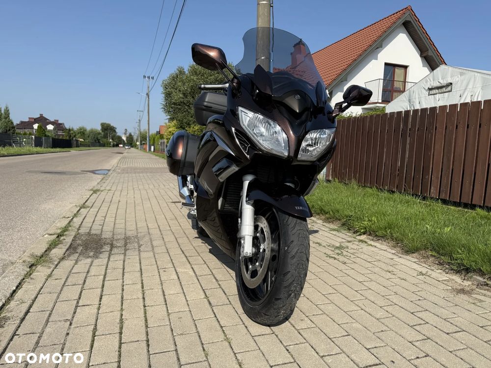 Yamaha FJR - 13